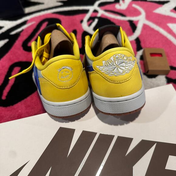Jordan 1 Retro Low OG SP Travis Scott Canary (Women’s) – Size 9 – Brand New - Picture 5 of 9